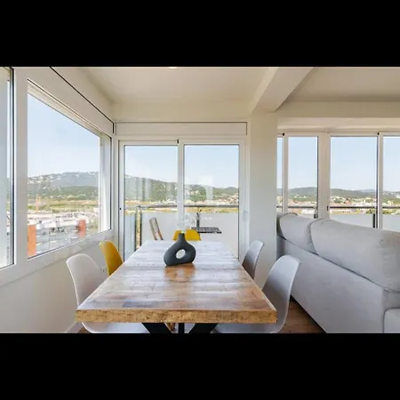 Playa Y Centro Comercial *