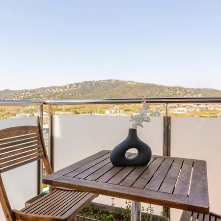 Playa Y Centro Comercial